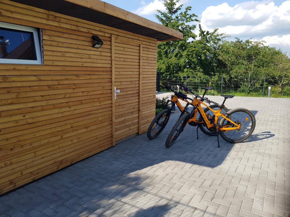 Holiday Home Znojmo W/ Wellness & Wine Exterior foto