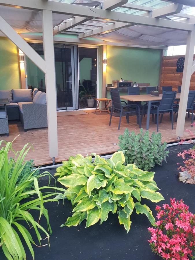 Holiday Home Znojmo W/ Wellness & Wine Exterior foto